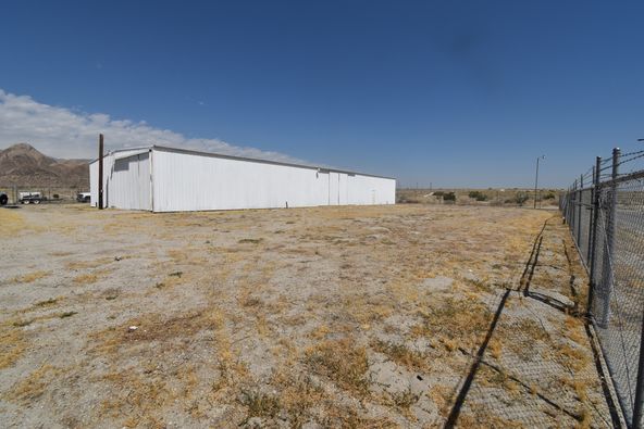 DESERT SHORES COMMERCIAL BUILDING: 3844 Scott Dr, Thermal, CA 92274